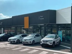 RENAULT LA TOUR DU PIN - Autobernard