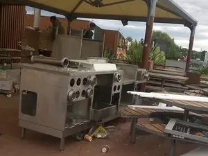 Récupération de ferraille cateau johnny
