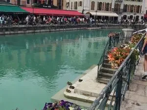 L'AS DU DEBARRAS